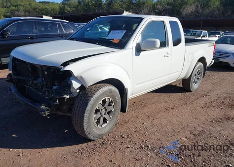 2016 Nissan Frontier Pro-4X z USA, uszkodzony, nr VIN 1N6AD0CW2GN703747